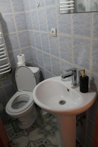Bathroom, Трембіта, Nadvirnians'kyi