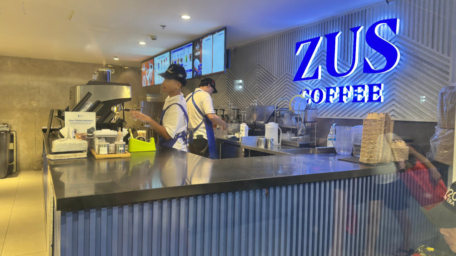 Food & Drinks 4, 633 Air Condo at Shell Residence 1-BR, 2 minutes from Mall of Asia, Pasay City