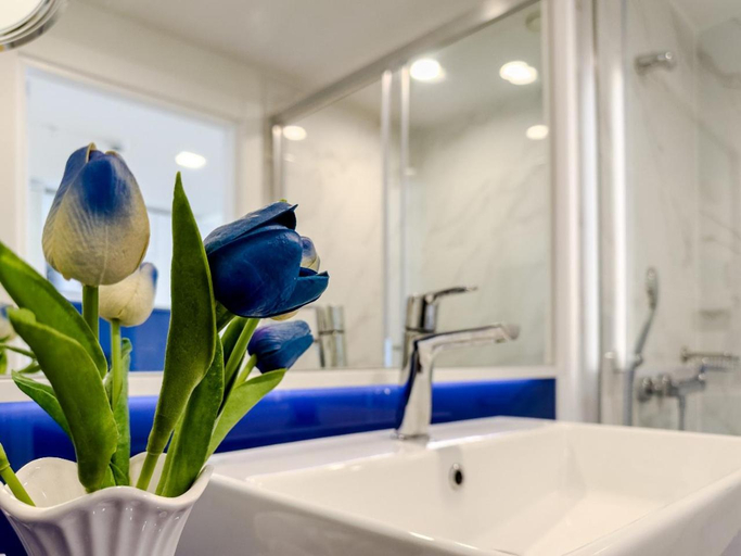 Bathroom 4, Orbi City Apartment with Panoramic View, Batumi