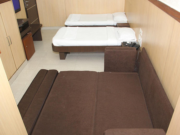Bedroom 2, Hotel Ripon Palace, Mumbai City