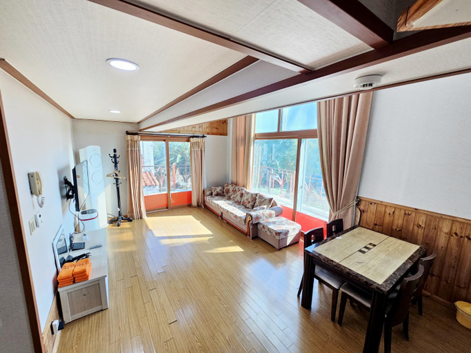 Others 4, Sanbangsan Hot Spring Pension, Seogwipo
