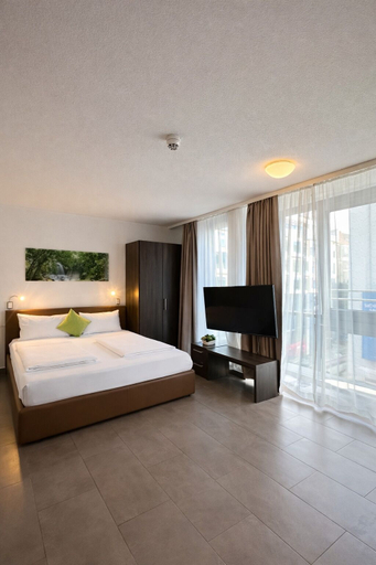 Bedroom 4, Bayers Boardinghouse & Hotel, München