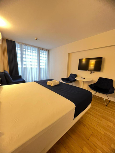 Bedroom 2, Sunny Sea View Aparthotel in Orbi City Batumi, Batumi