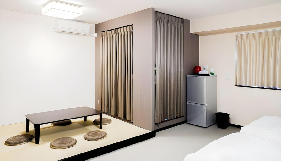 Bedroom 3, Kyukyu Hotel, Taitō