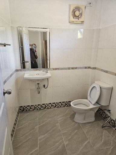 Bathroom 3, Deva Garden Resort, Muang Prachin Buri