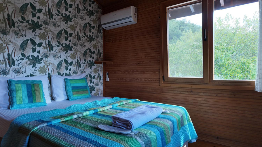 Bedroom, Izmir Yasam Vadisi Oteli, Kemalpaşa