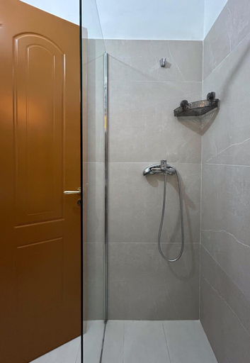 Bathroom 2, Graci Apartments, Sarandës