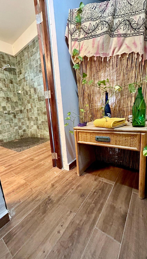 Others 4, Fresh Tropical Colonial Style Walk-Up- Rooftop Terrace- Beach View