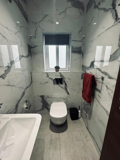 Bathroom 2, Seaside Accomodation