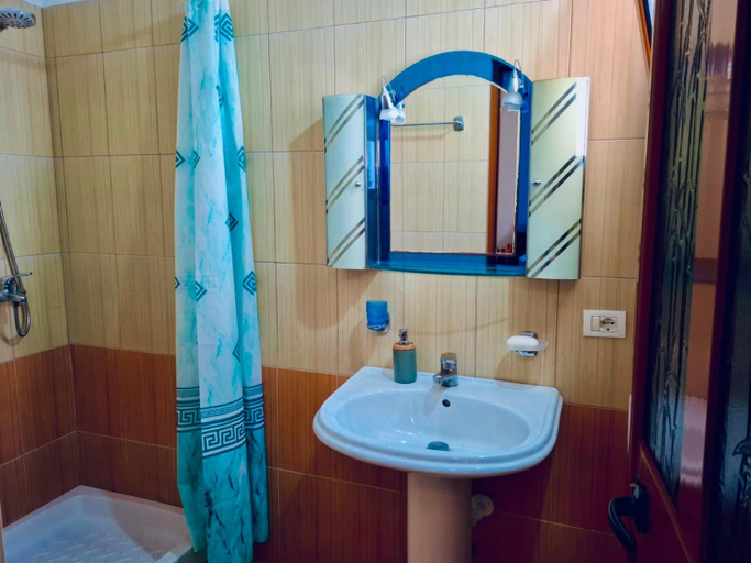 Bathroom 3, VILA Mina, Durrësit