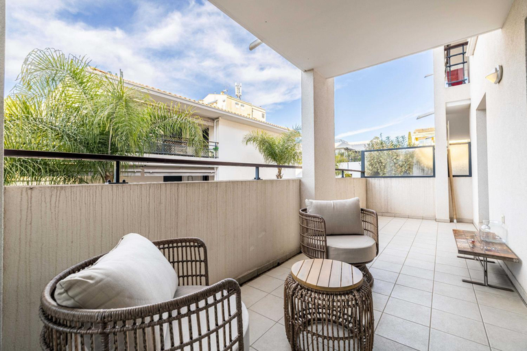 Balcony/terrace, Spacious Apartment a/c 1br/4p - With Pool, Alpes-Maritimes