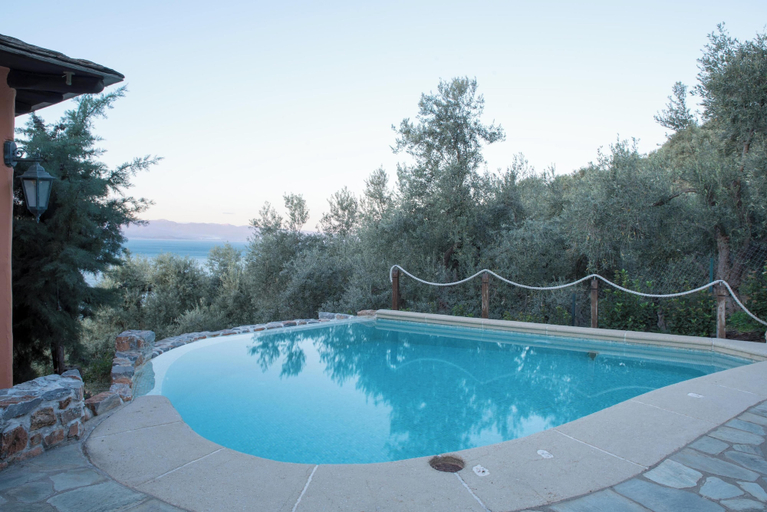 Sport & Beauty 3, Cypresses Villas, Thessaly