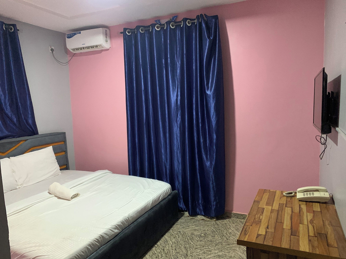 Room 2, Kamson Hotel, Akure North