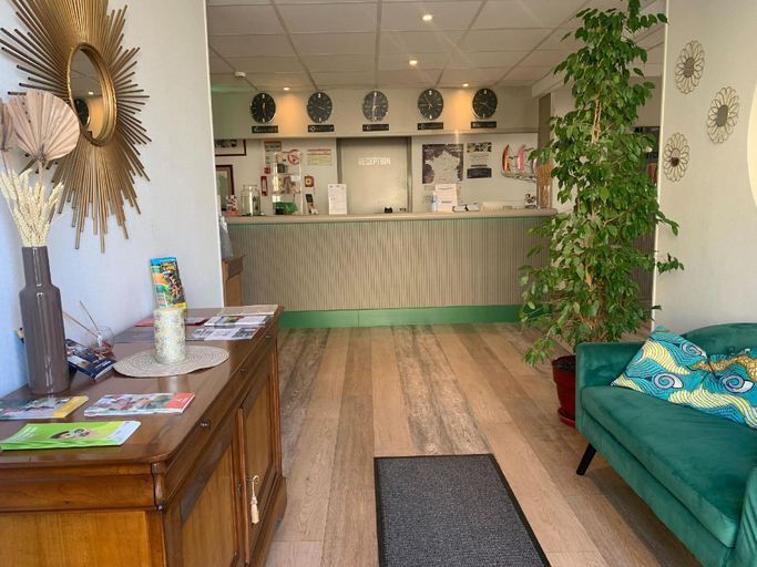 Public Area 3, Contact Hôtel Marseille Aubagne, Bouches-du-Rhône