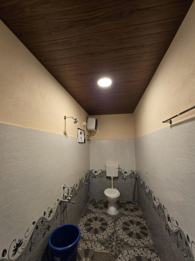 Bathroom 2, Adiga's Homestay Dharmasthala, Dakshina Kannada