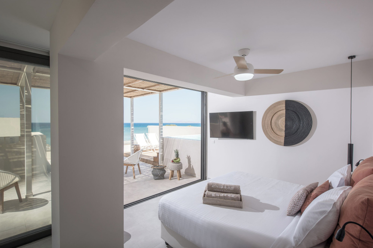 Room 4, Enorme Teatro Beach - Adults Only, Crete