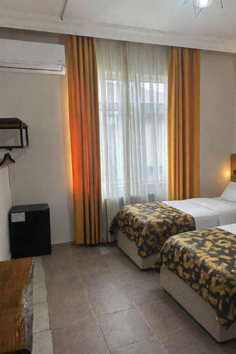 Bedroom 4, Medi Hotel, Merkez
