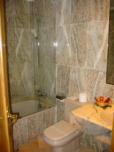 Bathroom 4, Astures, Asturias