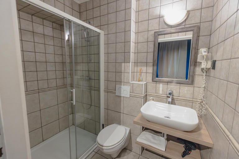 Bathroom 3, BRIDGE apartments, Ljubljana