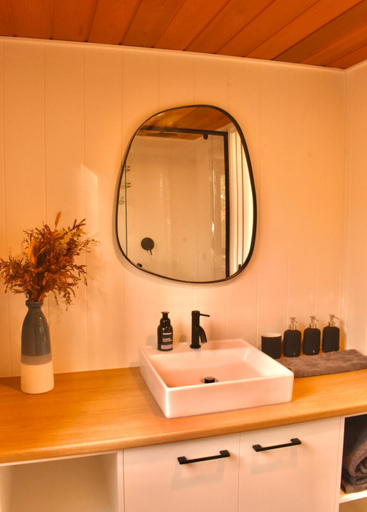 Bathroom 4, Ketchup's Bank Glamping, Boonah