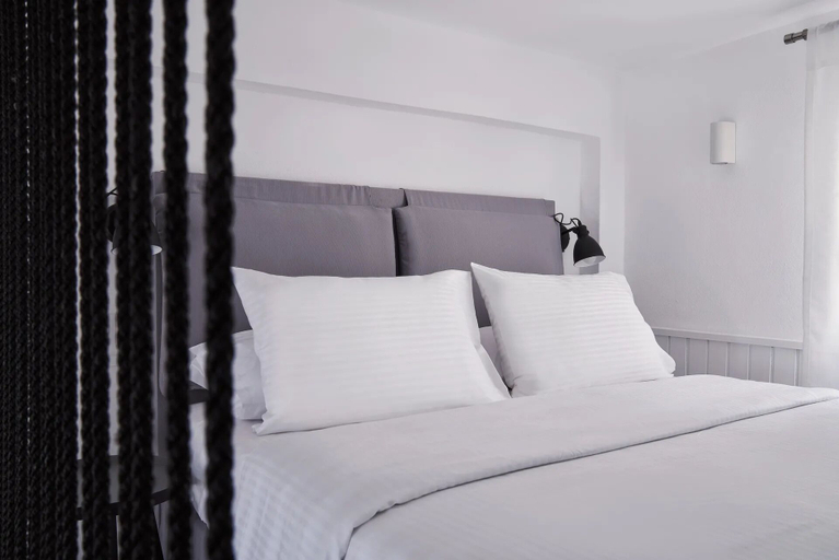Bedroom 3, Mr and Mrs White Oia – Santorini, South Aegean