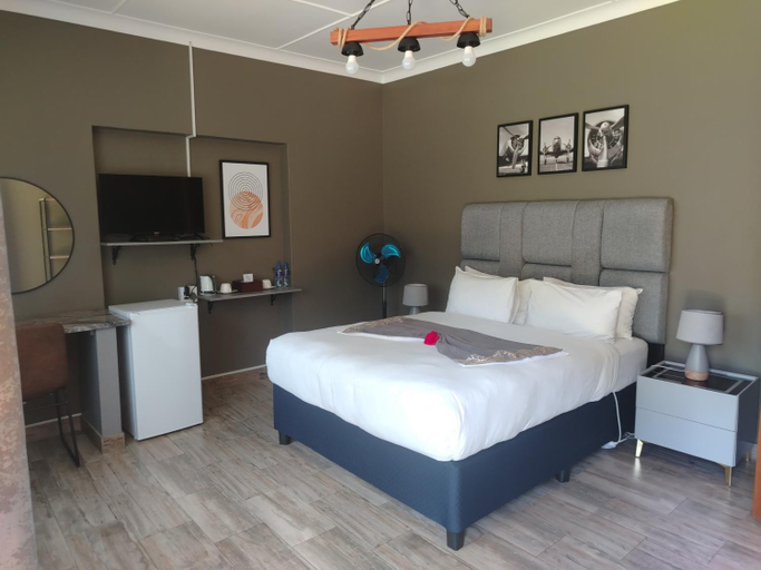 Bedroom 2, TAG@12A, Gert Sibande