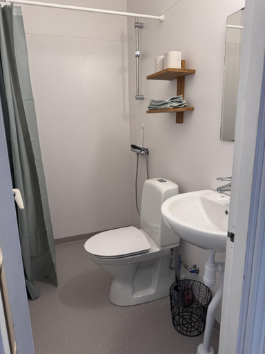 Bathroom 5, Sodra Ljunga Vandrarhem, Ljungby