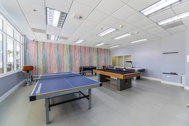 Game room 2, Brickell Bay 3505, Miami-Dade
