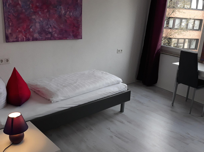 Bedroom 3, Ricks City Hotel, Trier