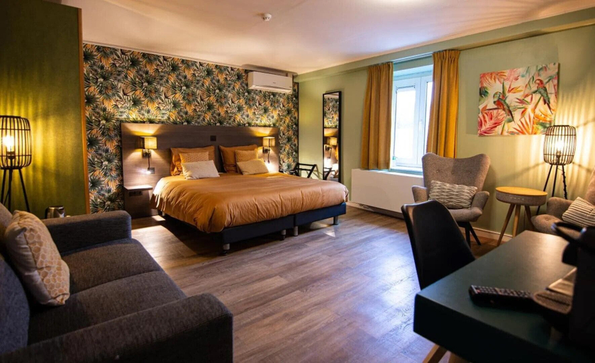 Room 3, Hotel Brasserie de Klok, Limburg