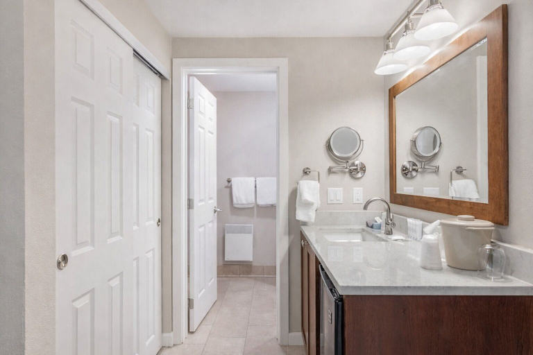 Bathroom 3, Rosario Resort, San Juan