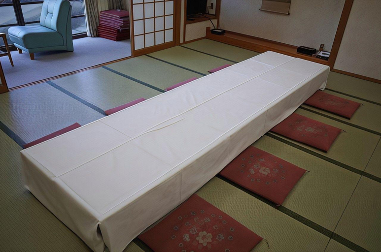 Bedroom 2, Kuwano ya, Asakura
