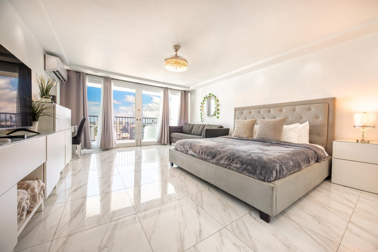Bedroom 2, ESJ Towers by Chana
