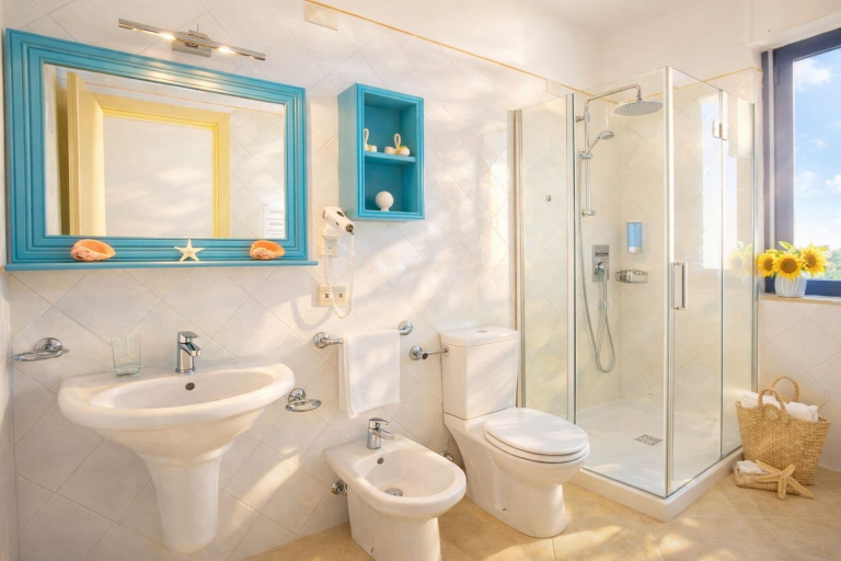 Bathroom 5, Hotel Del Levante, Brindisi
