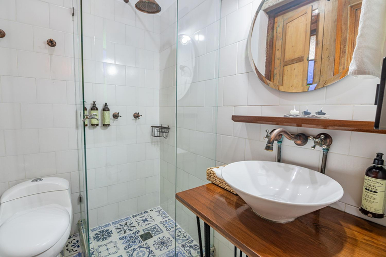 Bathroom 5, Socialtel La Candelaria Bogota, Santafé de Bogotá