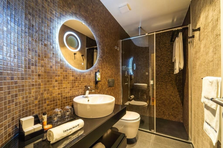 Bathroom 5, Lux Housing Braga XXI, Braga