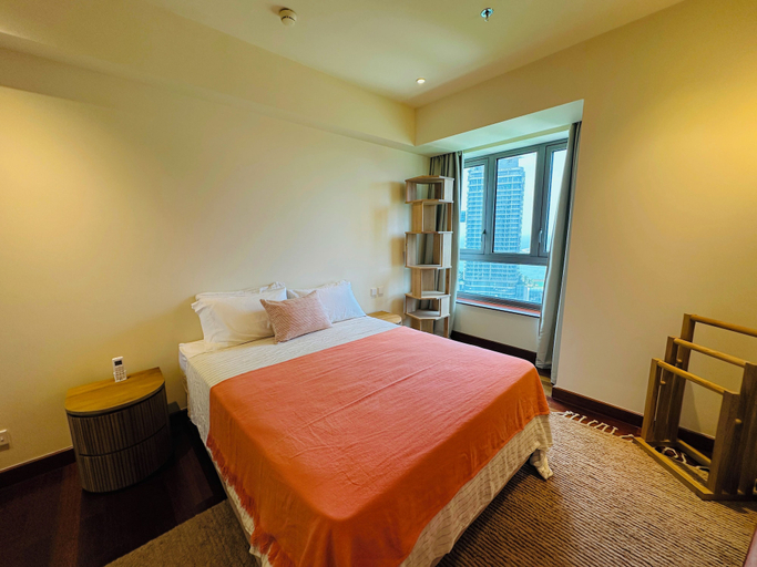 Room 5, Azure Casa at Cinnamon Life Residence, Colombo