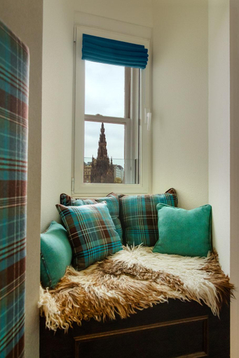 Bedroom 3, Motel One Edinburgh-Royal, Edinburgh