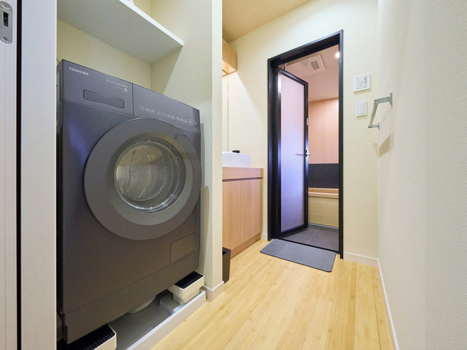 Laundry 4, Yadoya Asakusa Iki, Taitō