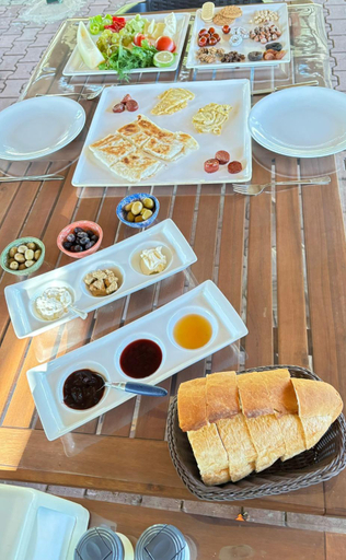 Food & Drinks 5, SAH apart, Kemer