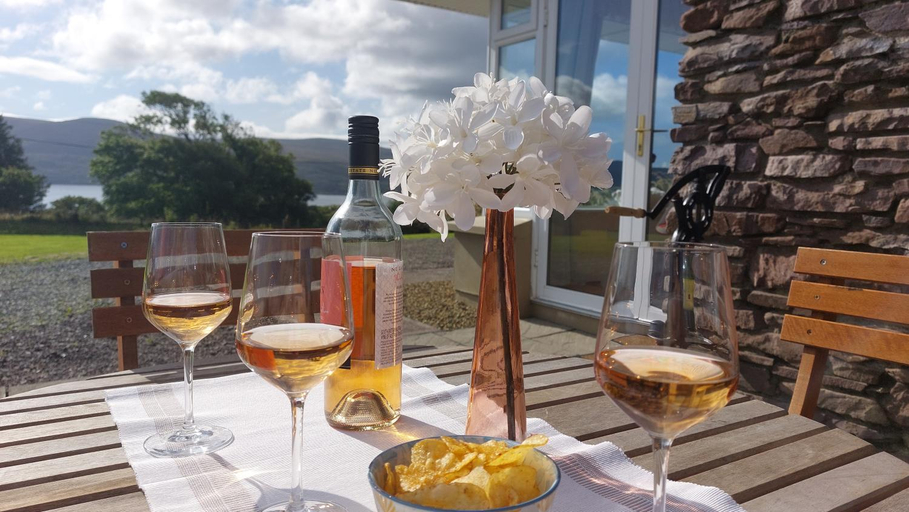 Food & Drinks 5, B&B Kerry Lakesview Lodge