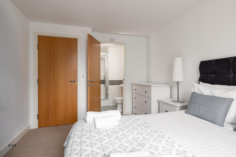 Bedroom 2, City Stay - Vizion Garden Apartments, Milton Keynes