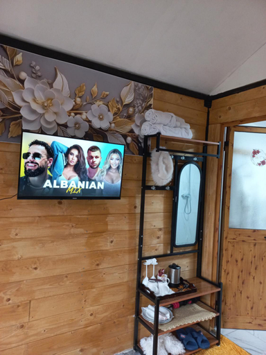 Others 4, Boga Cabins, Malësi e Madhe