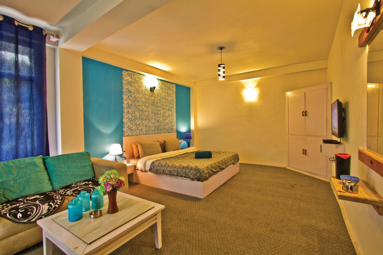 Bedroom, Sashas Hotel, Kullu