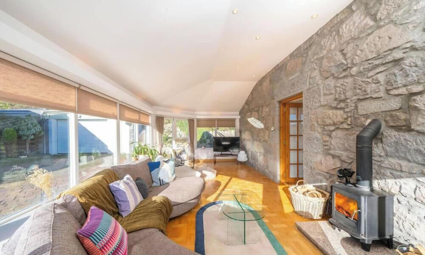 Room 2, Killiegowan Self-catering Holiday Home in Aberdeen, Aberdeen