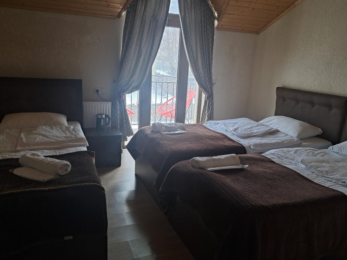 Bedroom 3, Hotel IVERIA, Kazbegi