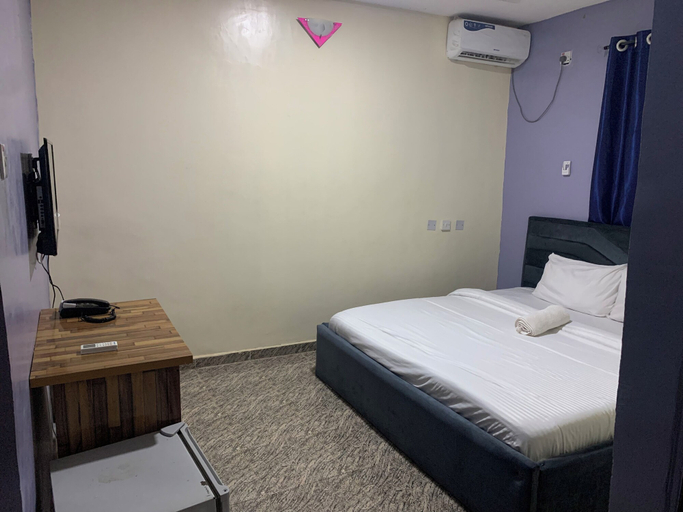 Room 5, Kamson Hotel, Akure North