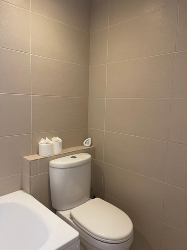 Bathroom 3, Modern Kensington Apartment 10 min to Piccadilly, London