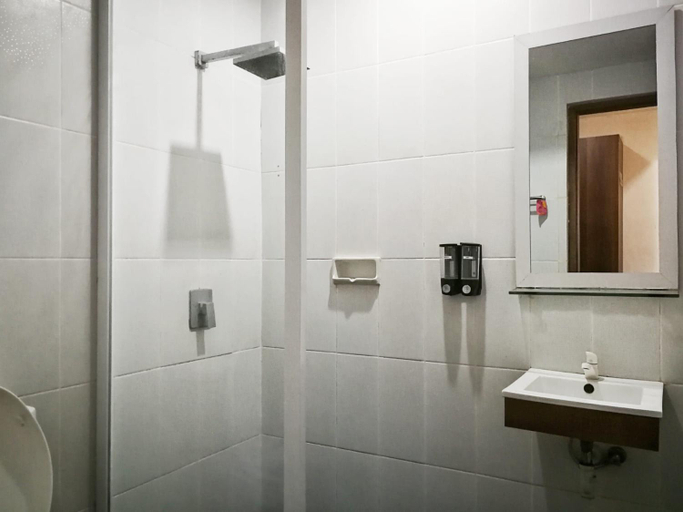 Bathroom 3, Dlima Hotel Villa, Denpasar