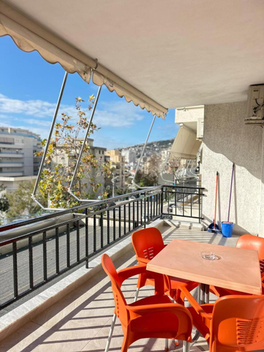 Food & Drinks, Franci Apartments 2, Sarandës